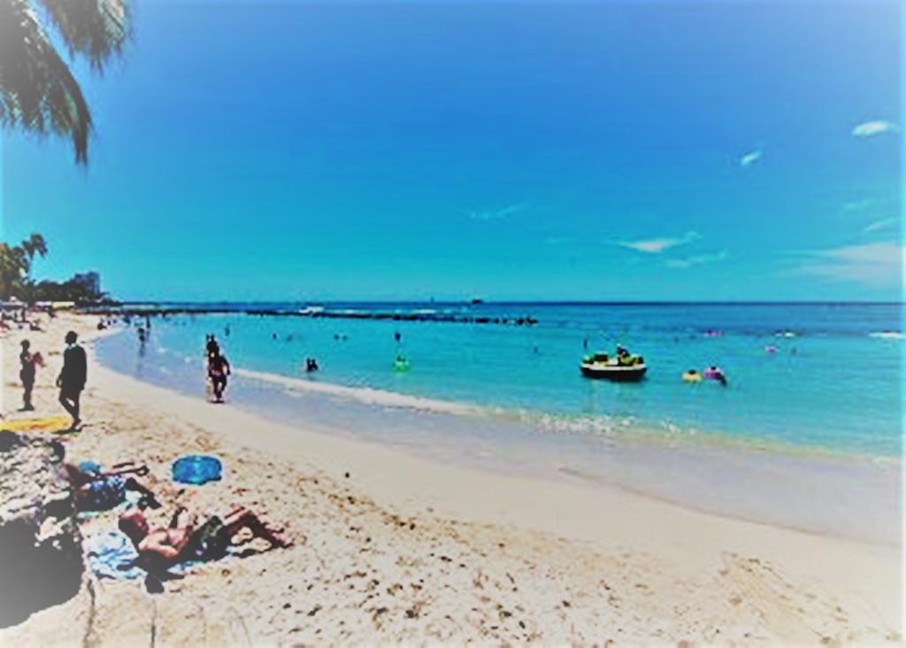 Aloha Vacations Apartahotel 4*