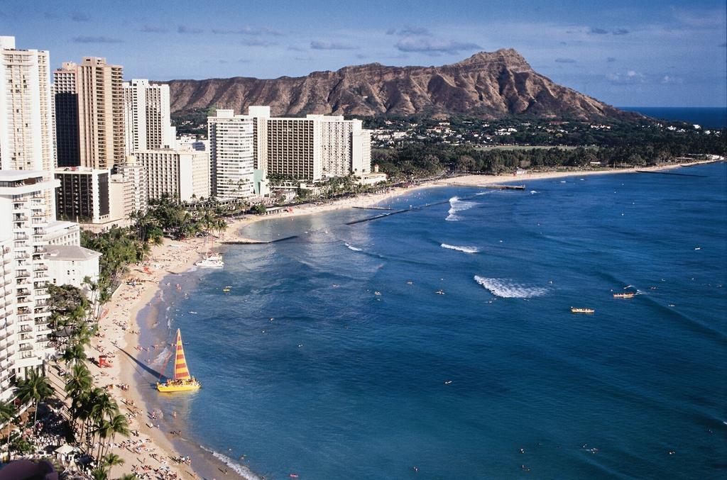 Aloha Vacations Apartahotel 4*